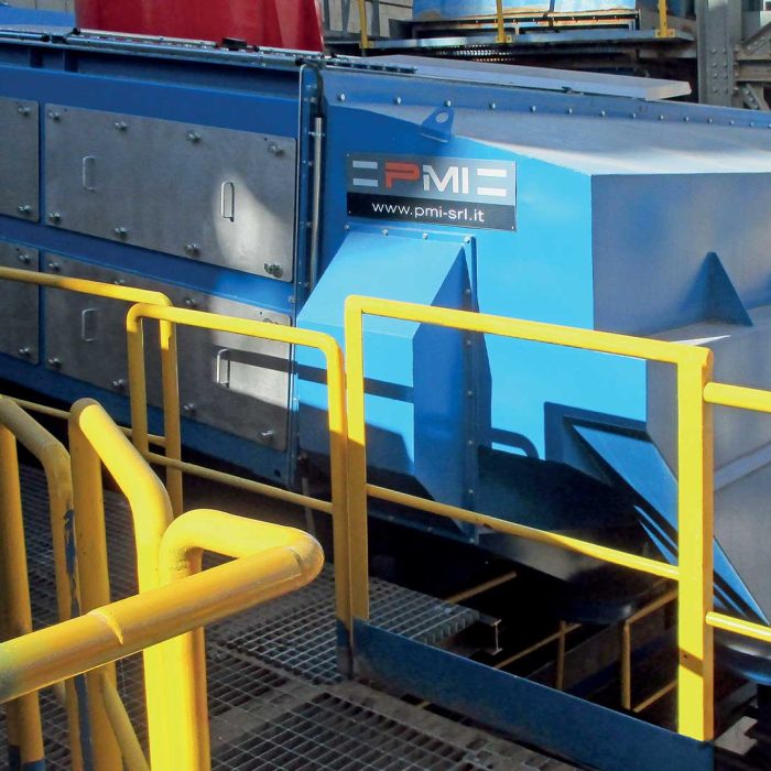 HYDROSTATIC SCREENS